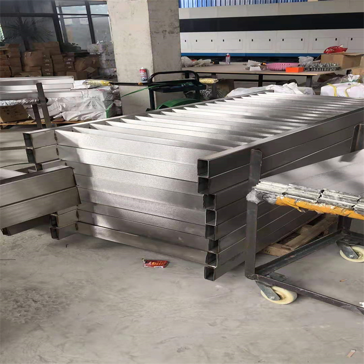 防撞公路护栏生产周期短厂家经验丰富