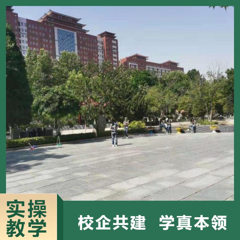 涿鹿厨师学校什么时候招生初中毕业学厨师好不好全程实操