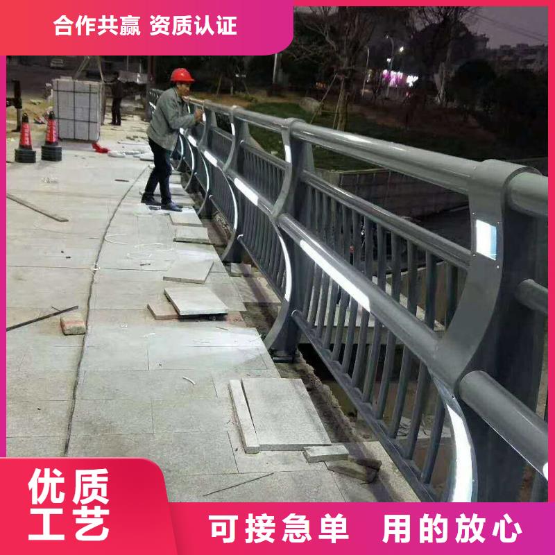 道路护栏销售地址符合行业标准