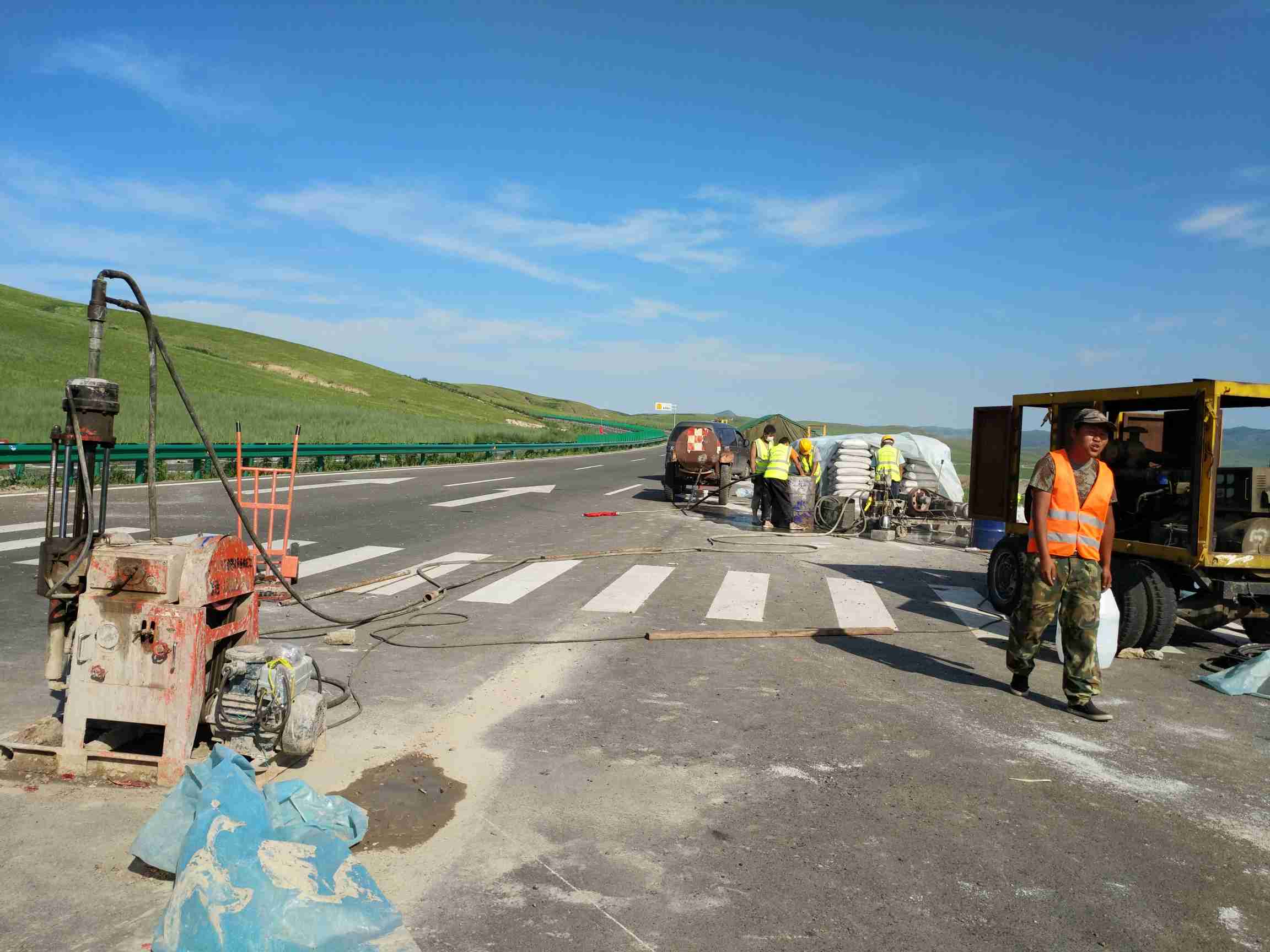 一站式服务高速公路地聚物注浆加固[宾都]附近公司