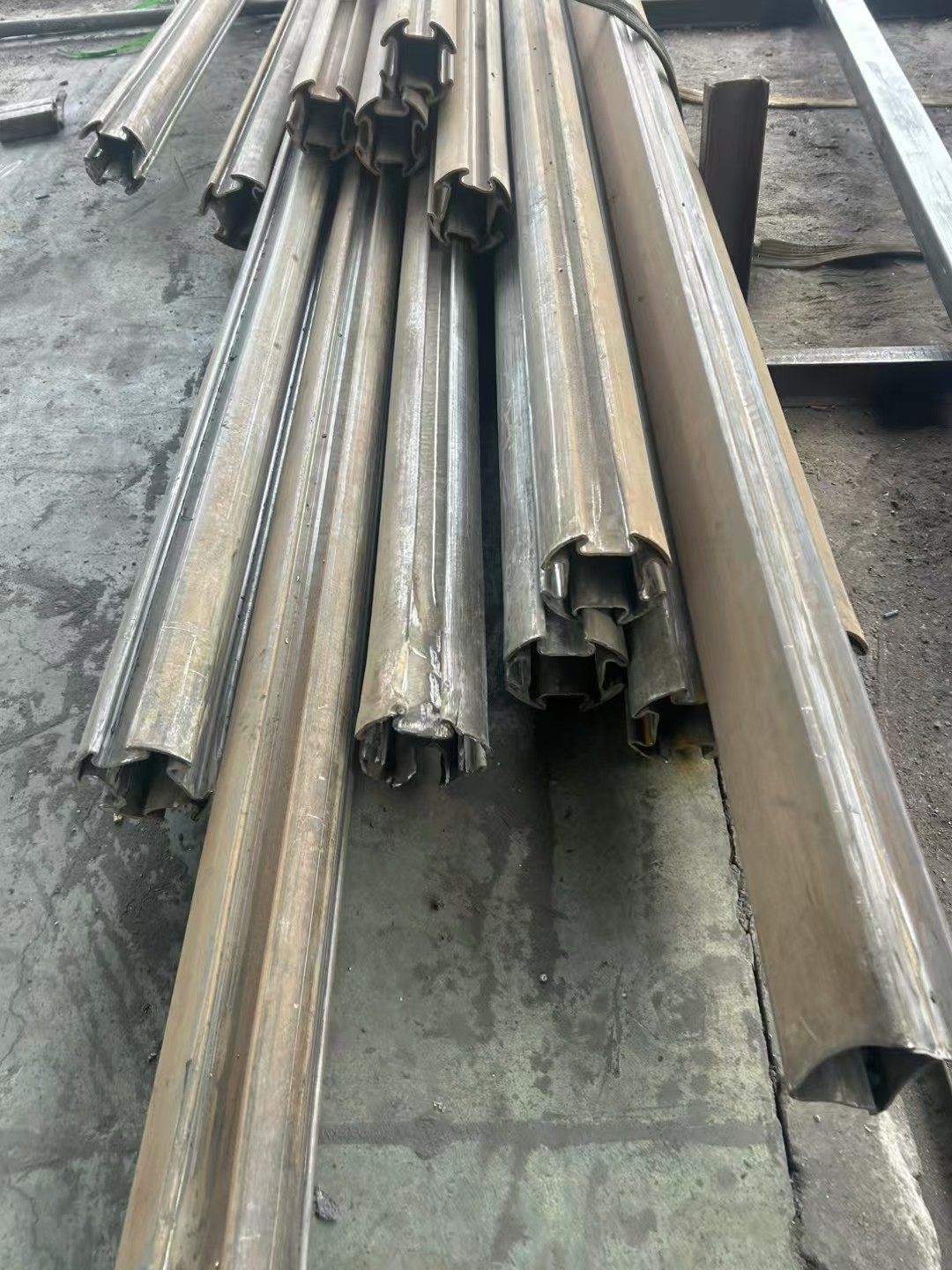 异形钢55*100镀锌馒头管您身边的厂家