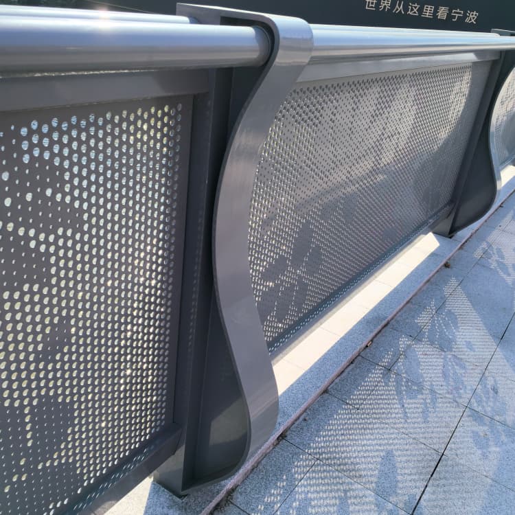 不锈钢护栏桥梁护栏经久耐用