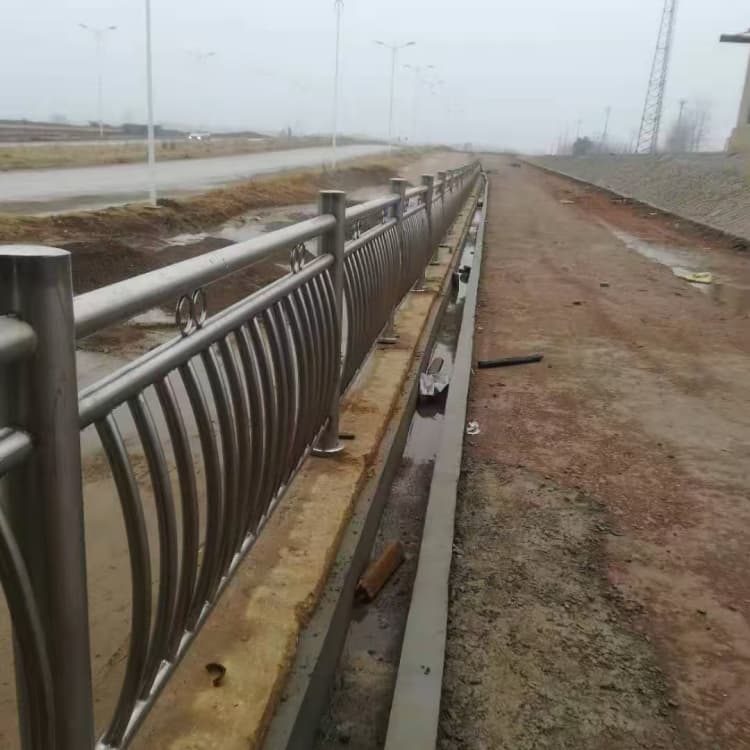 不锈钢护栏201大桥市政道路种类齐全