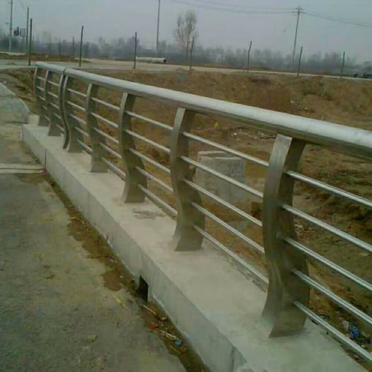 护栏-防撞护栏专业生产品质保证