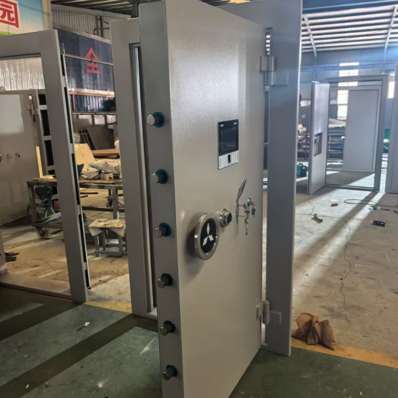 如何选择钢制防爆门本地厂家