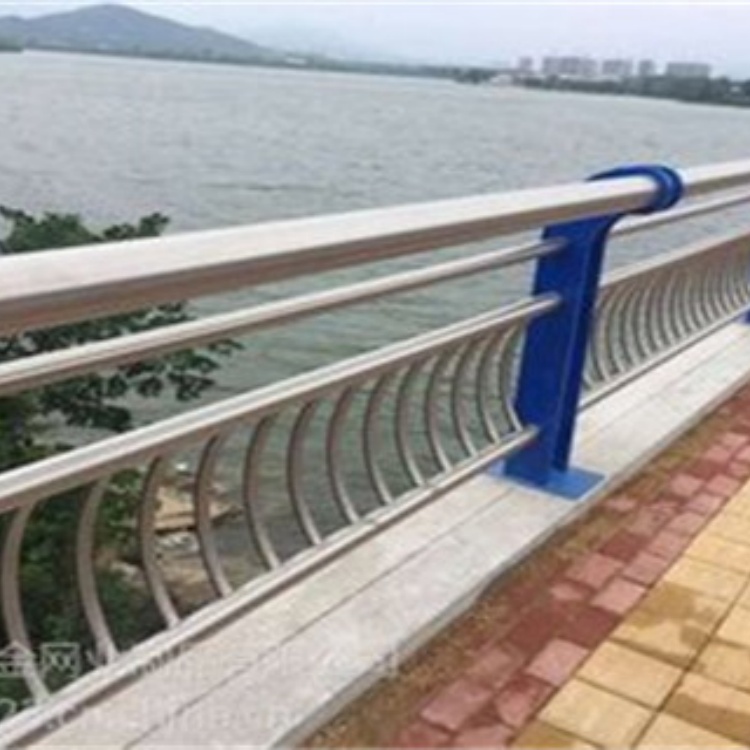 不锈钢护栏Q235B防撞护栏为您提供一站式采购服务