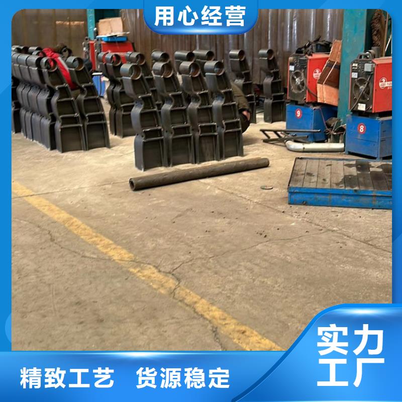 不锈钢复合管,镀锌波形护栏源头实体厂商把实惠留给您