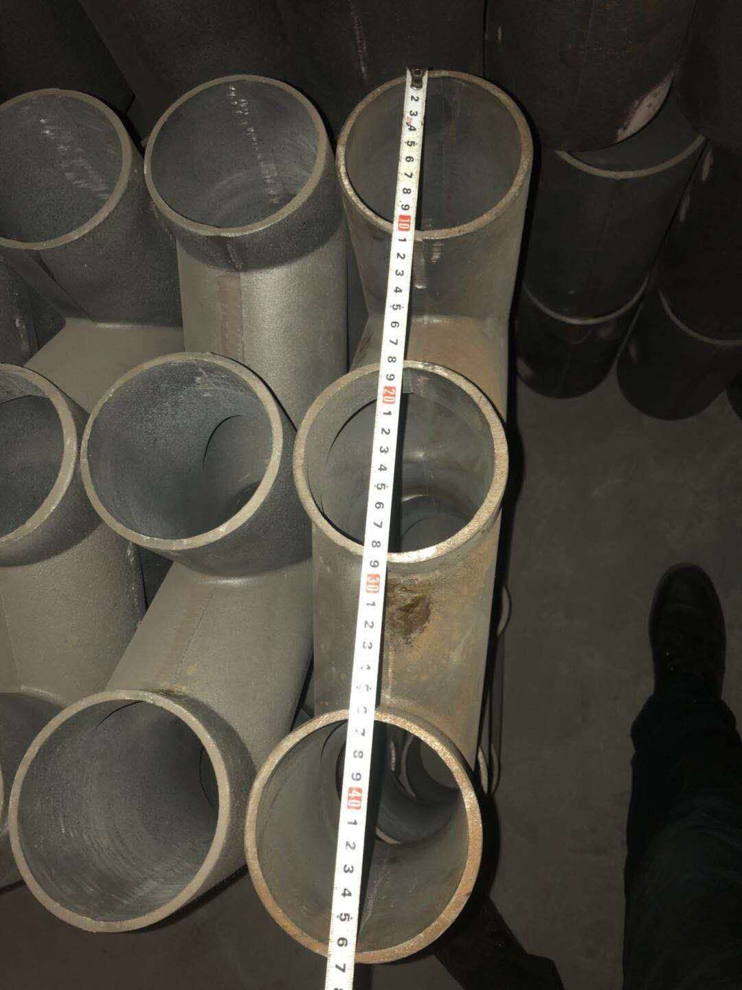 dn200铸铁角四通优质服务 