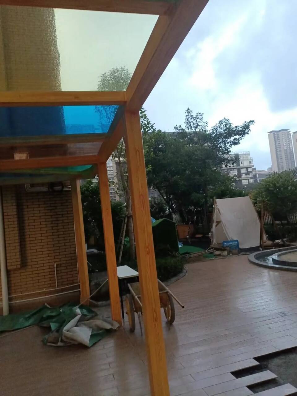 栈道护栏木纹漆厂家施工#钢结构金属面#凉亭花架#仿古建筑