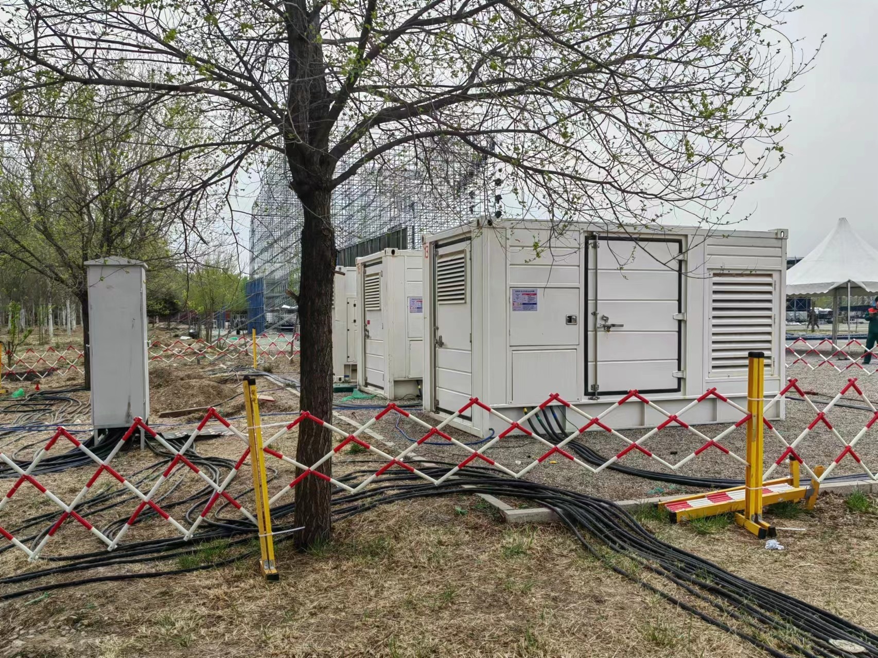 【200KW发电机出租租赁400KW发电机电缆线出租UPS电源出租本地发电机出租实力团队】讲究信誉