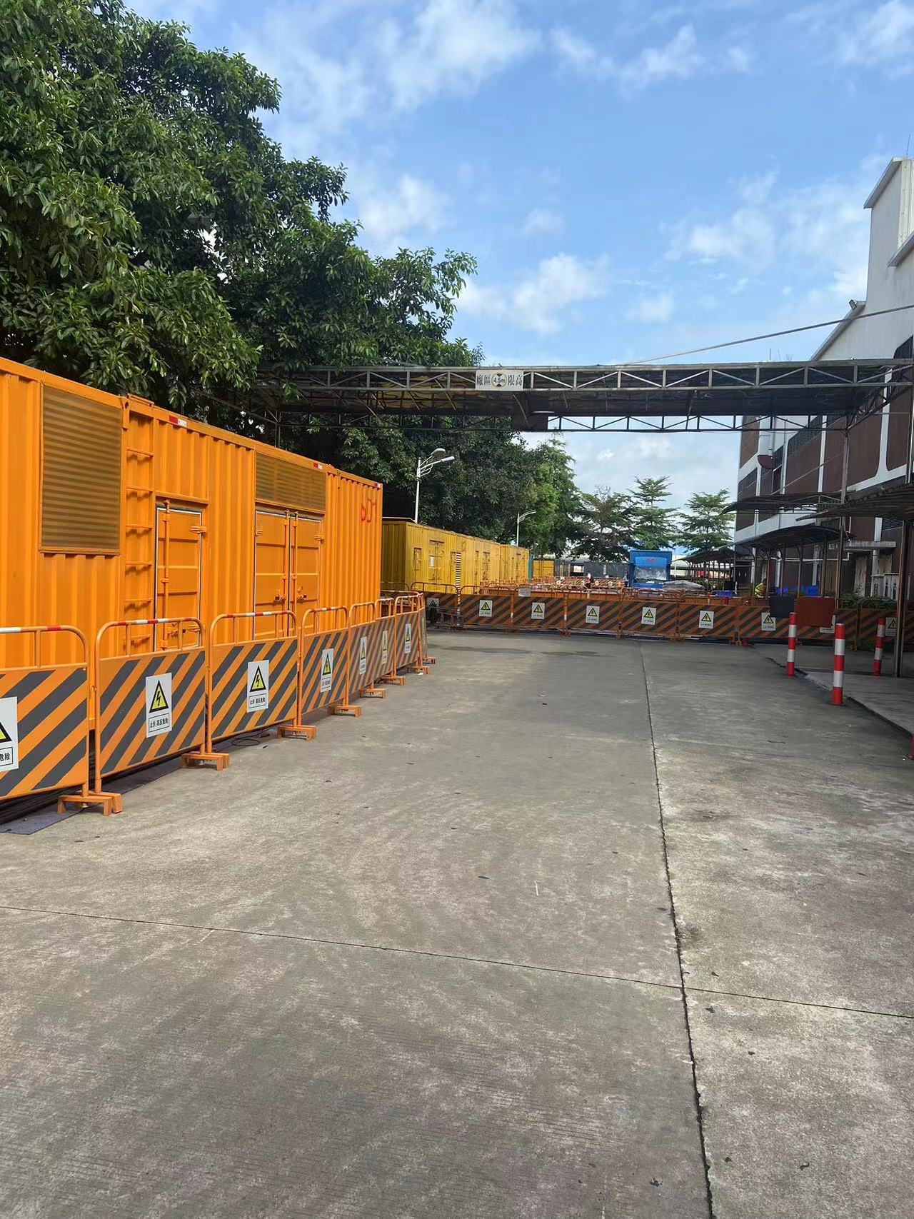 【200KW发电机出租租赁400KW发电机电缆线出租UPS电源出租800千瓦发电机组出租行业口碑好】