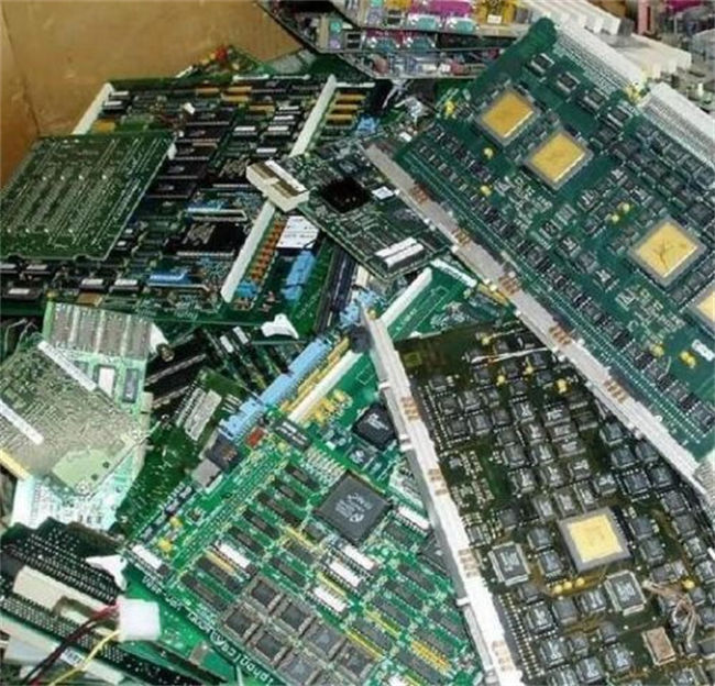 电路板光伏板回收上门快专业团队
