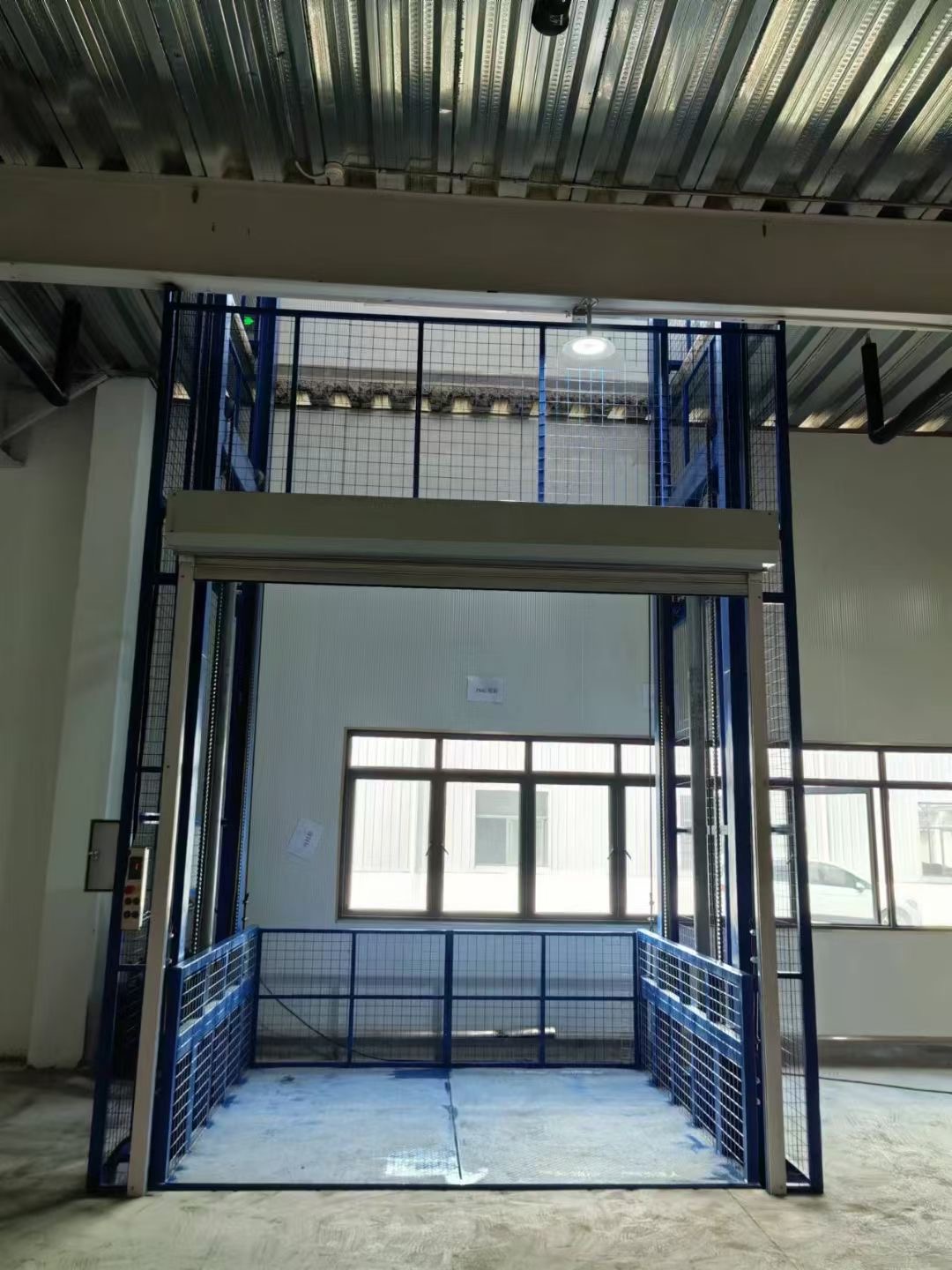 1吨导轨升降机公司大库存无缺货危机