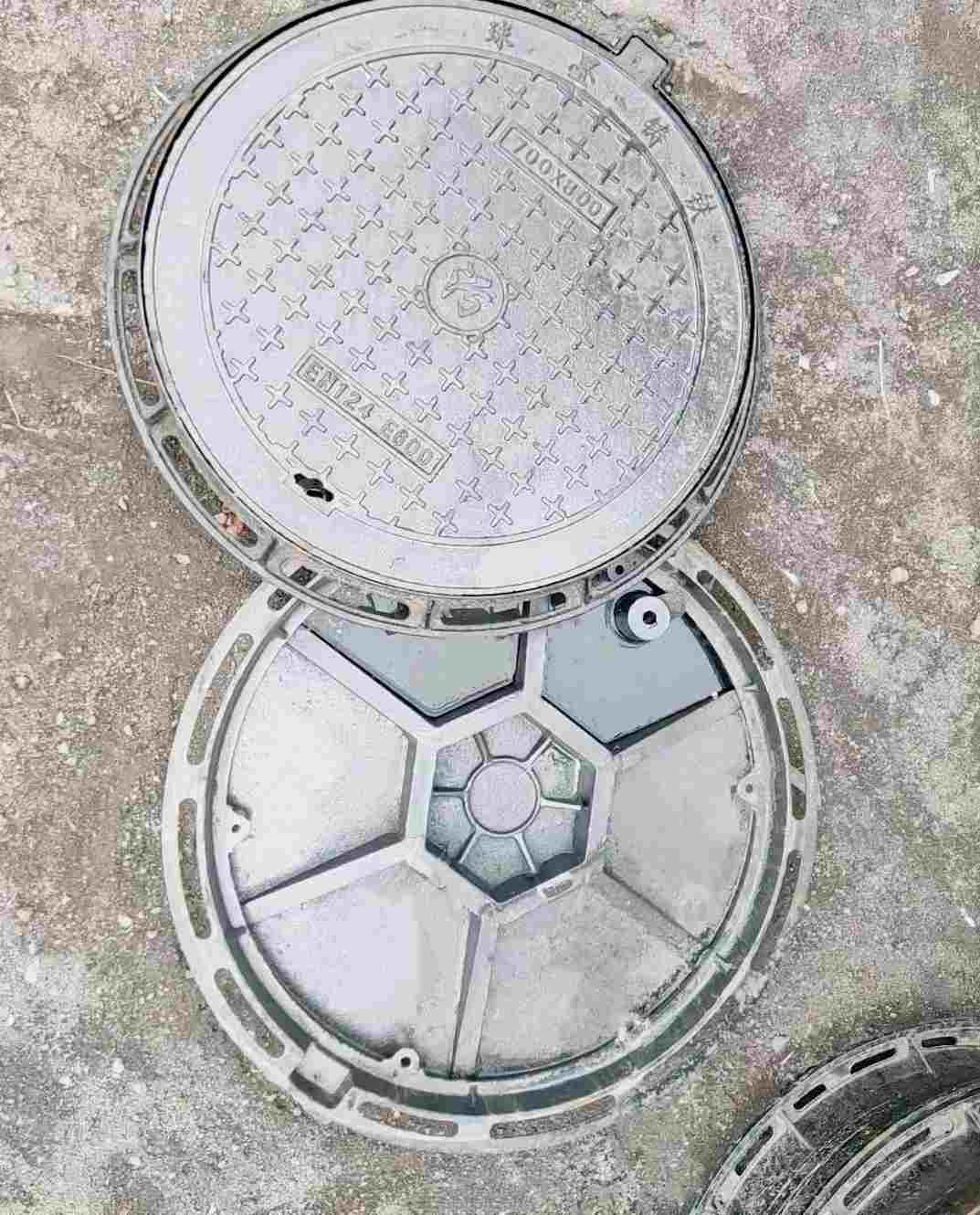 DN300圆井盖球墨铸铁图集图片建通铸造24小时下单发货
