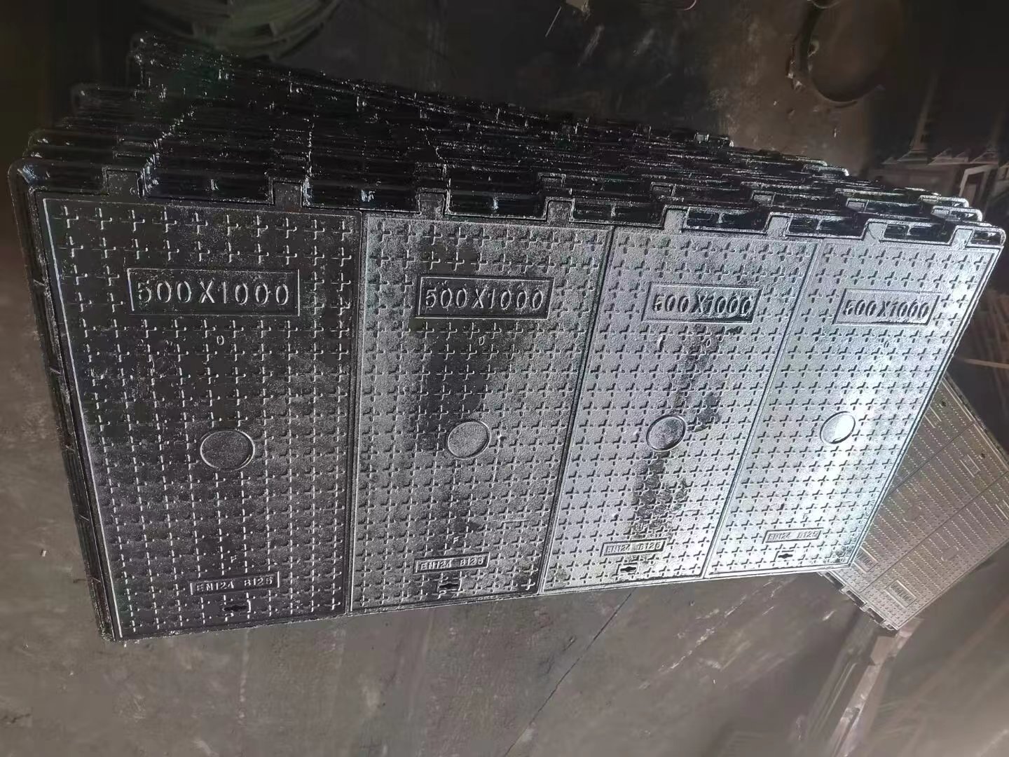 球墨铸铁井盖700*800欢迎咨询建通铸造厂家产地工厂