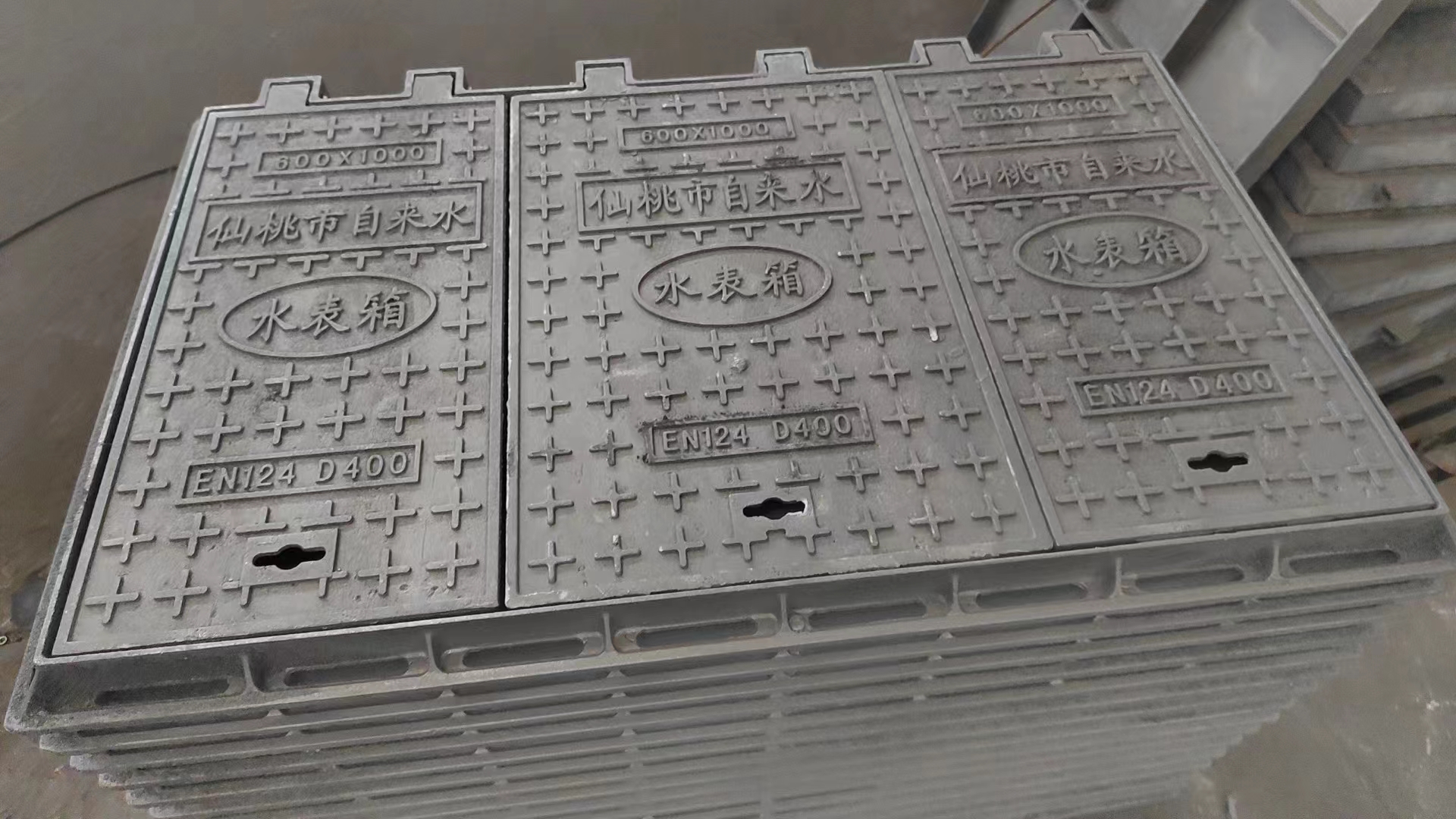 球墨铸铁污水井盖优质货源建通铸造厂家送货上门